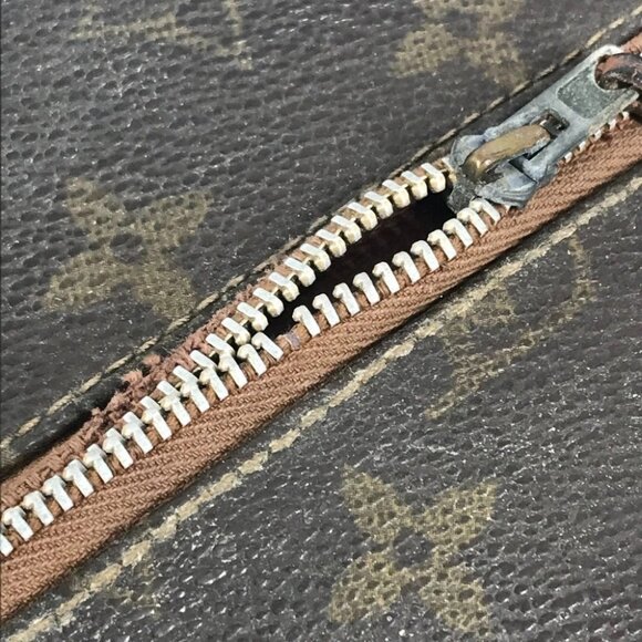 LOUIS VUITTON Monogram Saxophone Clutch bag with strap Brown - Picture 6 of 15